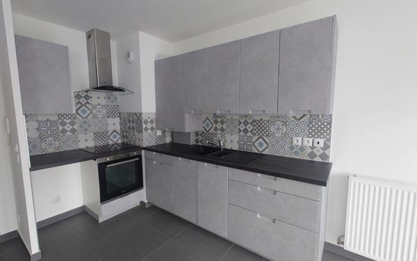 Appartement à louer    1 pièce • 30,70 m2 Noisy-le-Grand