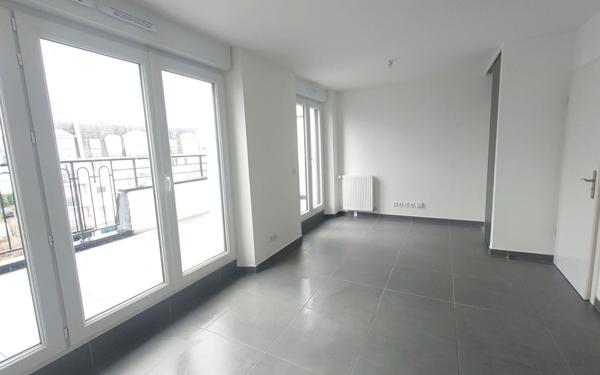 Appartement à louer    1 pièce • 30,70 m2 Noisy-le-Grand