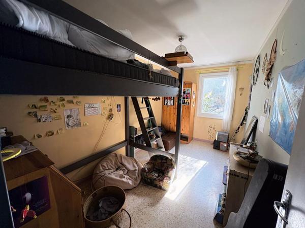 Exclusivité, PEYPIN  secteur Le Régage, maison de 5 pièces de 100m2