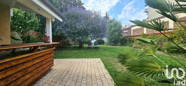 Maison traditionnelle 7 pièces de 120 m² à Deuil-la-Barre (95170)