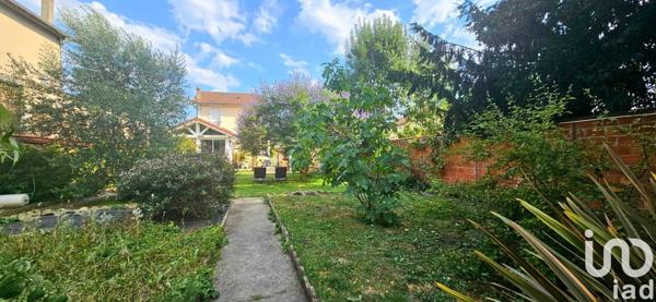 Maison traditionnelle 7 pièces de 120 m² à Deuil-la-Barre (95170)