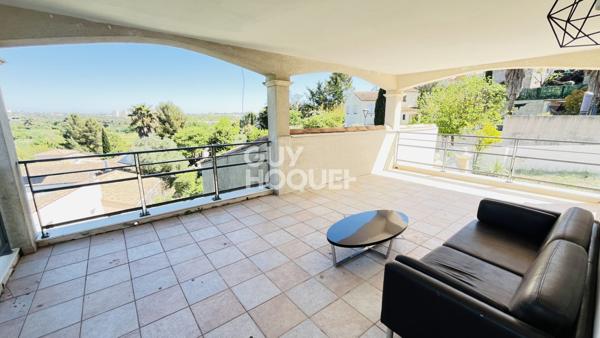 Maison Juvignac 8 pièce(s) avec piscine donnant sur le golf