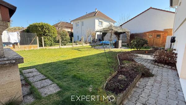 Bellerive-sur-Allier (03700) Viager occupé Monsieur 79 ans Madame 83 ans - Maison individuelle avec jardin et garage