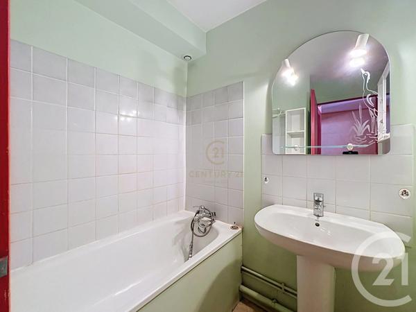 Maison à vendre  4 pièces - 92 m 2   GRIGNY  - 69