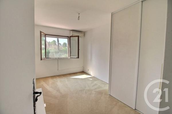 Maison à vendre  6 pièces - 163 m 2   VALBONNE  - 06