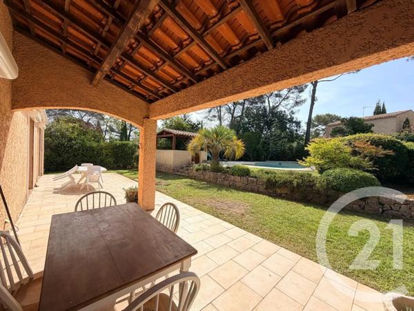 Maison à vendre  6 pièces - 163 m 2   VALBONNE  - 06
