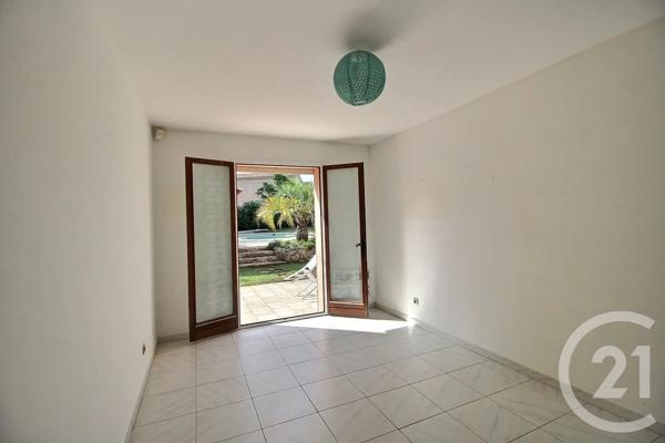 Maison à vendre  6 pièces - 163 m 2   VALBONNE  - 06