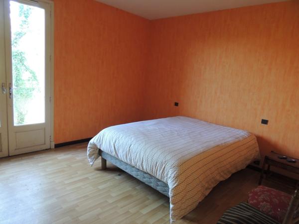 À vendre - Maison individuelle, 6 pièces située à Villefranche-de-Rouergue (12200)