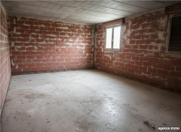 À vendre - Maison individuelle, 6 pièces située à Villefranche-de-Rouergue (12200)