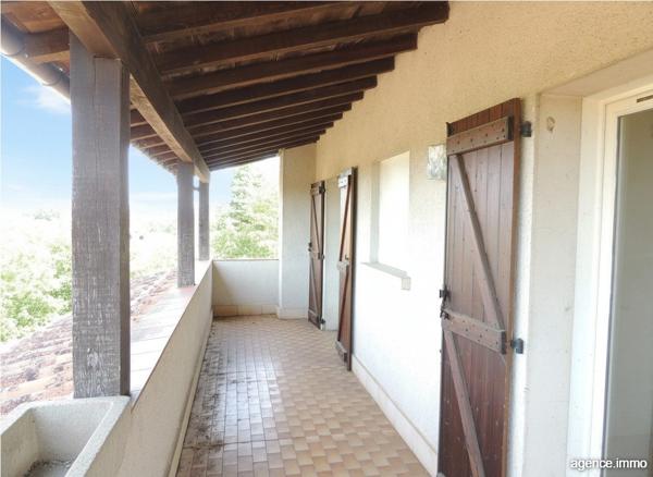 À vendre - Maison individuelle, 6 pièces située à Villefranche-de-Rouergue (12200)