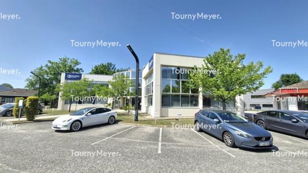 IMMEUBLE DE BUREAUX A VENDRE - MERIGNAC