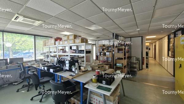 IMMEUBLE DE BUREAUX A VENDRE - MERIGNAC