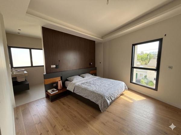 Maison 5 pièce(s) 150 m2 Grand standing à Caudéran