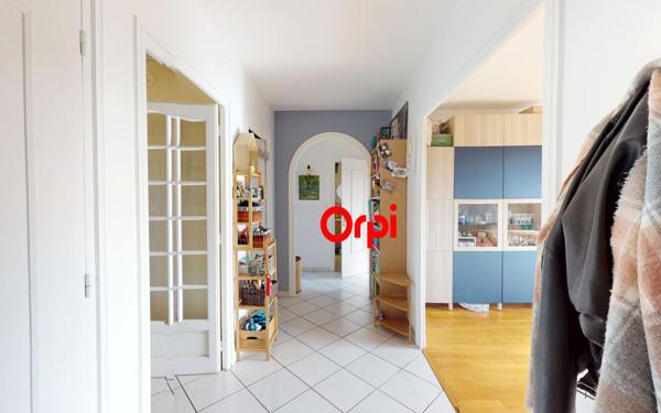 Appartement à vendre    4 pièces • 77,36 m2 Villeurbanne