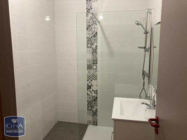 Appartement à louer 2 pièces 46.02m² Agen (47000)