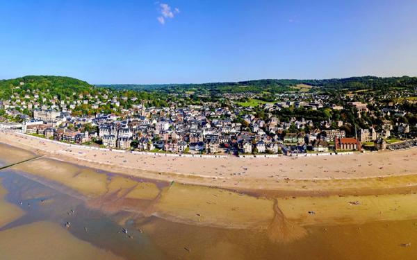 Appartement à vendre    4 pièces • 136,52 m2 Houlgate