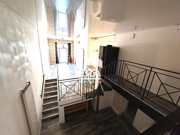 Loft à vendre Marseille 13001  Investissement locatif avec box  Proche Gare Saint-Charles