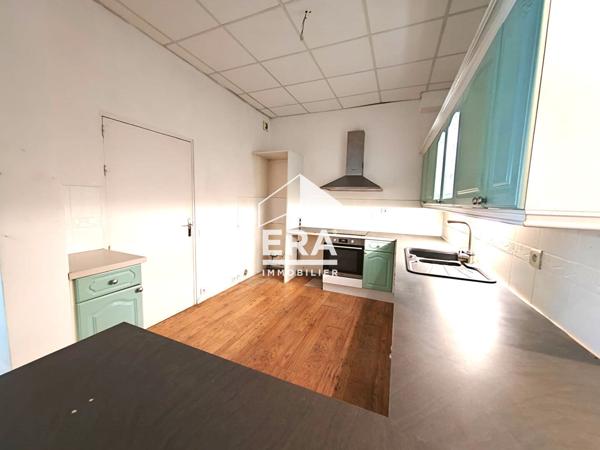 Loft à vendre Marseille 13001  Investissement locatif avec box  Proche Gare Saint-Charles