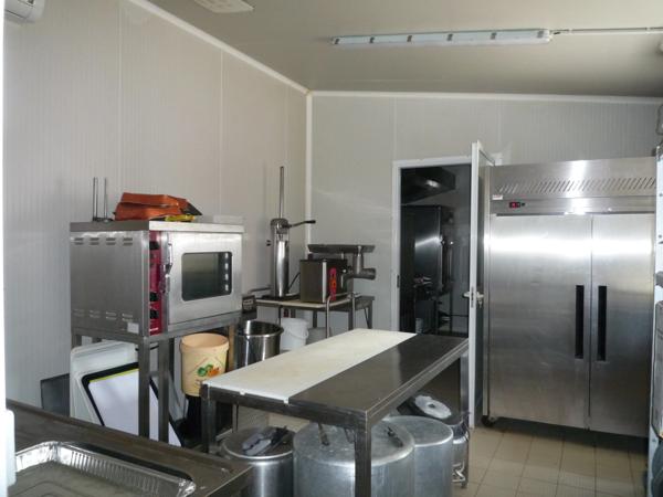 ESSOMES SUR MARNE (02) à vendre joli corps de ferme avec maison et nombreux bâtiments sur un terrain de 10 hectares