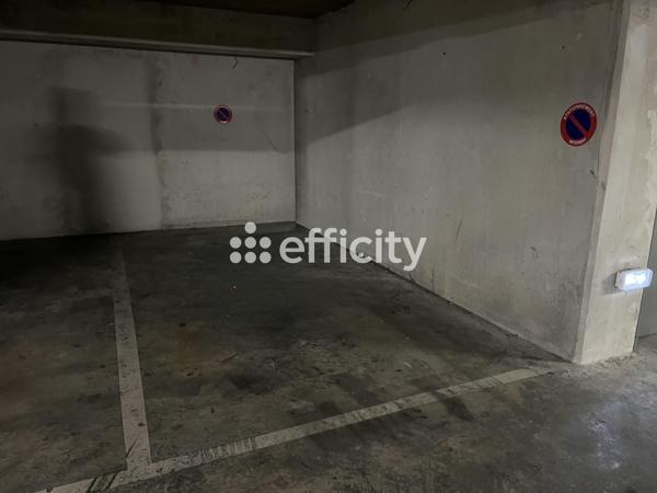 Appartement
         3 pièces
        - 62 m² 150 000 € *