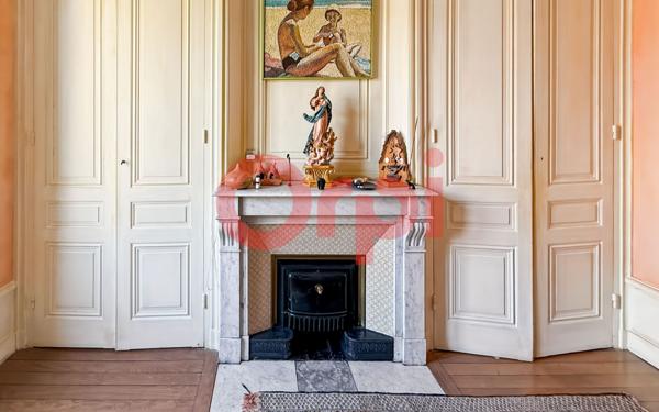 Maison à vendre    6 pièces • 200 m2 Lyon 8
