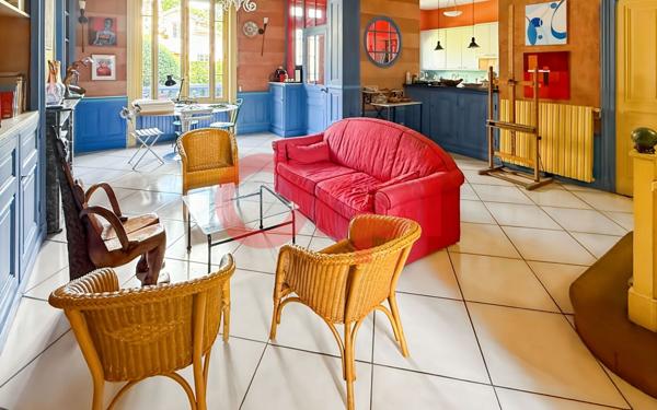 Maison à vendre    6 pièces • 200 m2 Lyon 8