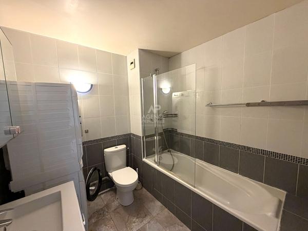 Appartement Houilles 4 pièce(s) 83.12 m2 Loyer 1 550 €/mois charges comprises **  - Référence  929