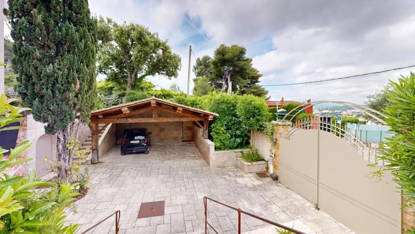 EXCEPTIONNELLE PROPRIETE LUXUEUSE ET DE CARACTERE