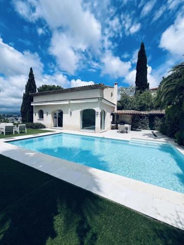 EXCEPTIONNELLE PROPRIETE LUXUEUSE ET DE CARACTERE