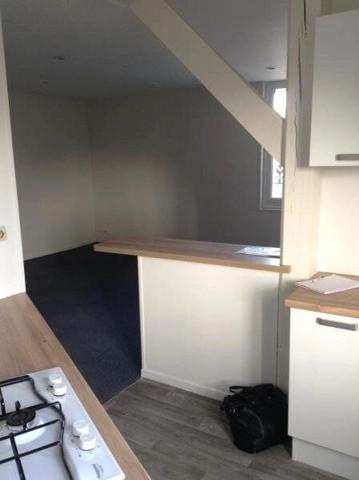 Location                                                      Appartement
                        
                     3 pièces                      57 m2                     à Saint-Quentin