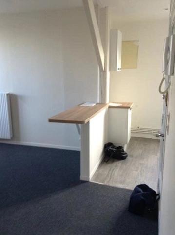 Location                                                      Appartement
                        
                     3 pièces                      57 m2                     à Saint-Quentin