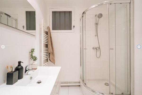 Paris 2ème - A LOUER VIDE - Magnifique 5 Pièces de 123 m²