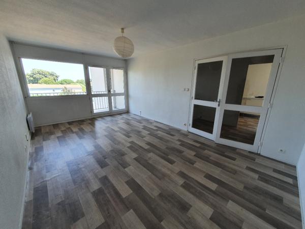 TALENCE T4 + Balcon + Place de parking