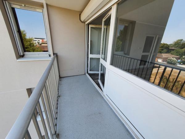 TALENCE T4 + Balcon + Place de parking