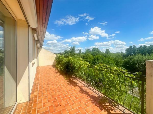 VILLERS-SEMEUSE  MAISON CHALEUREUSE, FONCTIONNELLE ET BIEN SITUÉE