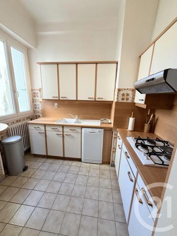 Appartement T3 à vendre  3 pièces - 63,55 m 2   RODEZ  - 12