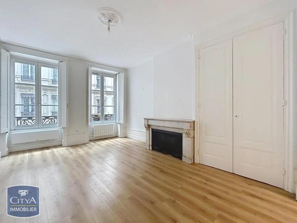 Appartement à louer 4 pièces 96.1m² Lyon (69002)