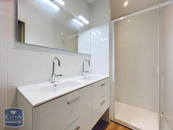 Appartement à louer 4 pièces 96.1m² Lyon (69002)