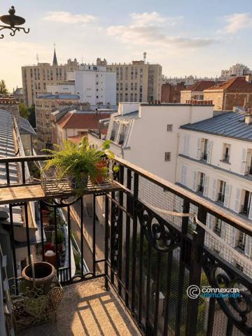 DEUX PIECES BALCON