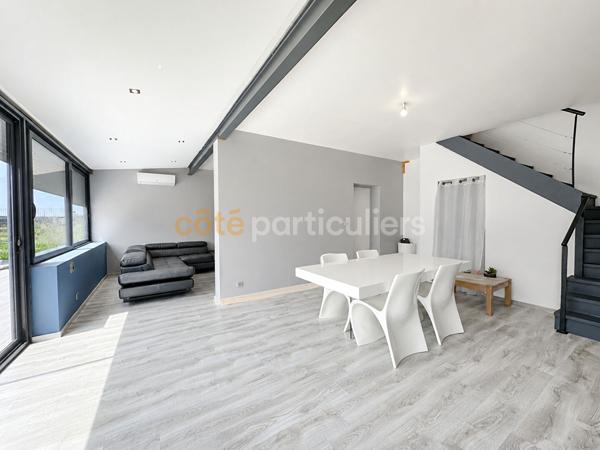 Vente
                Maison100,22 m² - 5 Pièces -
                    PERONNE (80200)