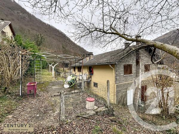Maison à vendre  5 pièces - 124,92 m 2   BAGNERES DE LUCHON  - 31