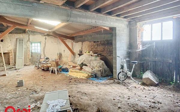 Maison à vendre    4 pièces •  Beaune-d'Allier