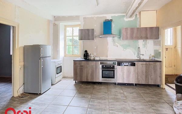 Maison à vendre    4 pièces •  Beaune-d'Allier