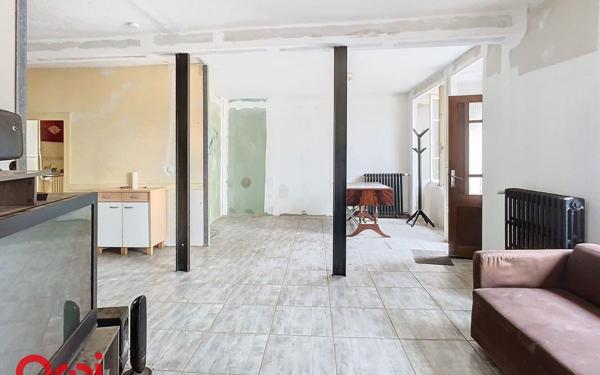 Maison à vendre    4 pièces •  Beaune-d'Allier