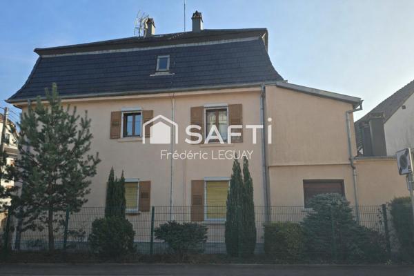 Grande maison avec  multiples possibilités d'explotation