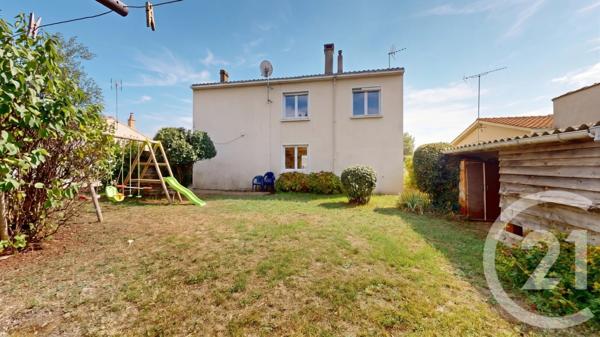 Maison à vendre  6 pièces - 106,70 m 2   JARD SUR MER  - 85