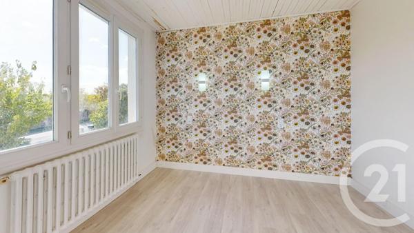 Maison à vendre  6 pièces - 106,70 m 2   JARD SUR MER  - 85