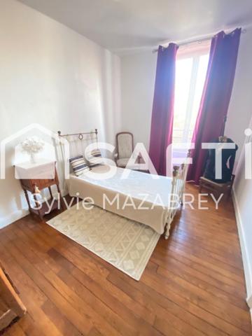 Maison pleine de charme avec son parc arboré