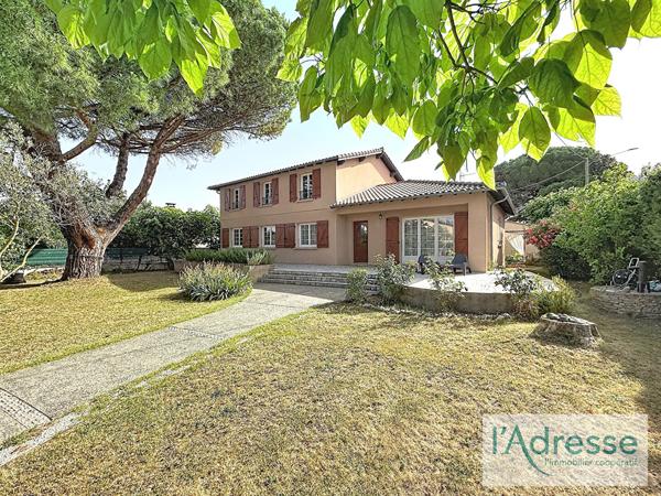 Maison 7 pièces Bruguières - BRUGUIÈRES ? Maison familiale de caractère avec piscine et double garage