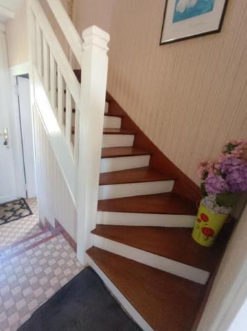 29520 Châteauneuf du Faou maison avec 4  chambres et salle d'eau récente pas de vis à vis